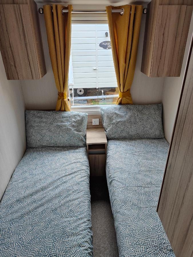 J6 Static Caravan, Fairway Holiday Park Сандаун Екстериор снимка